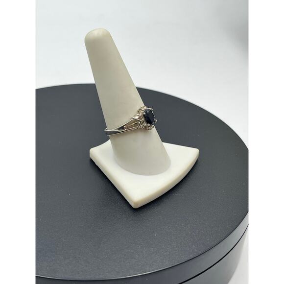 NV Signed Prong Set Oval Sapphire 925 Sterling Silver Ring Sz 9.50 - Picture 2 of 9